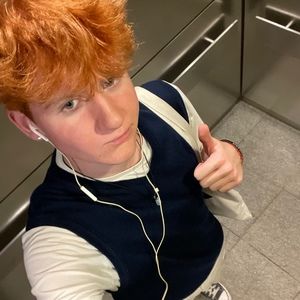 Meet your Posher, Alex